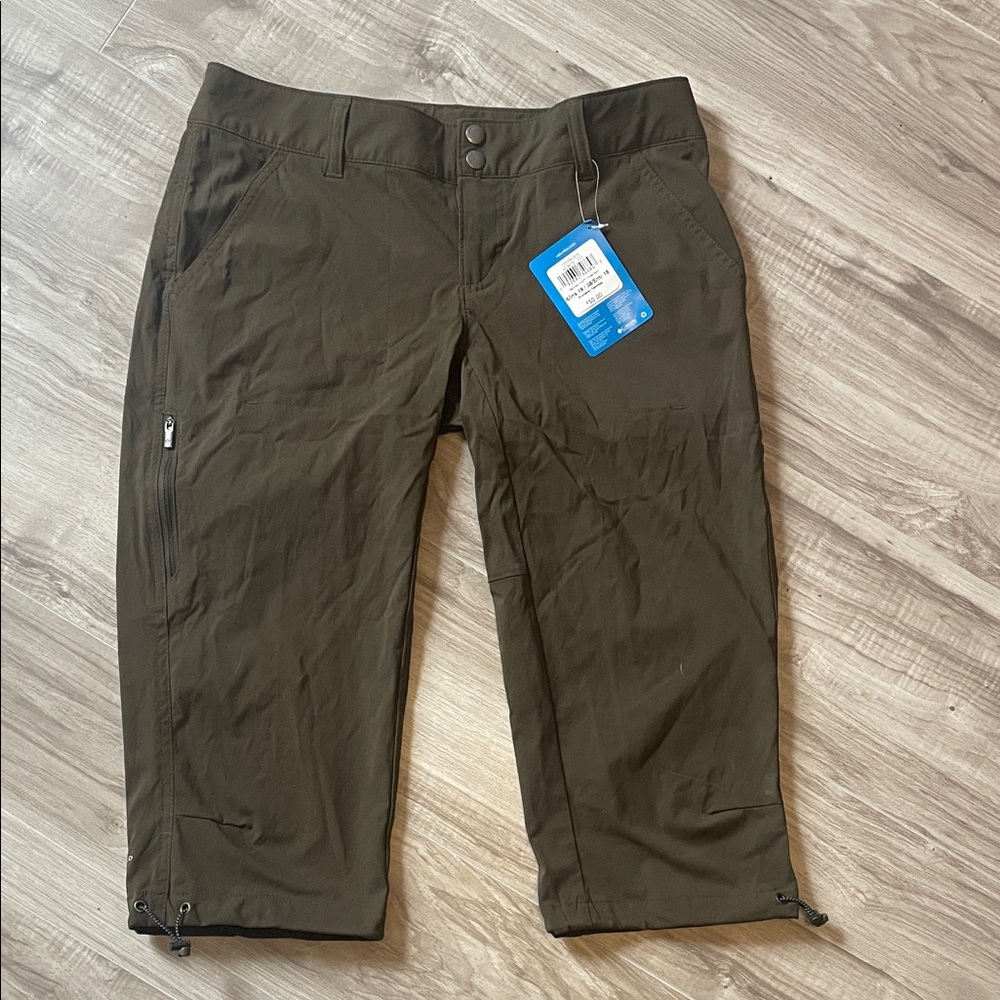 Columbia Olive Green Capri Pants